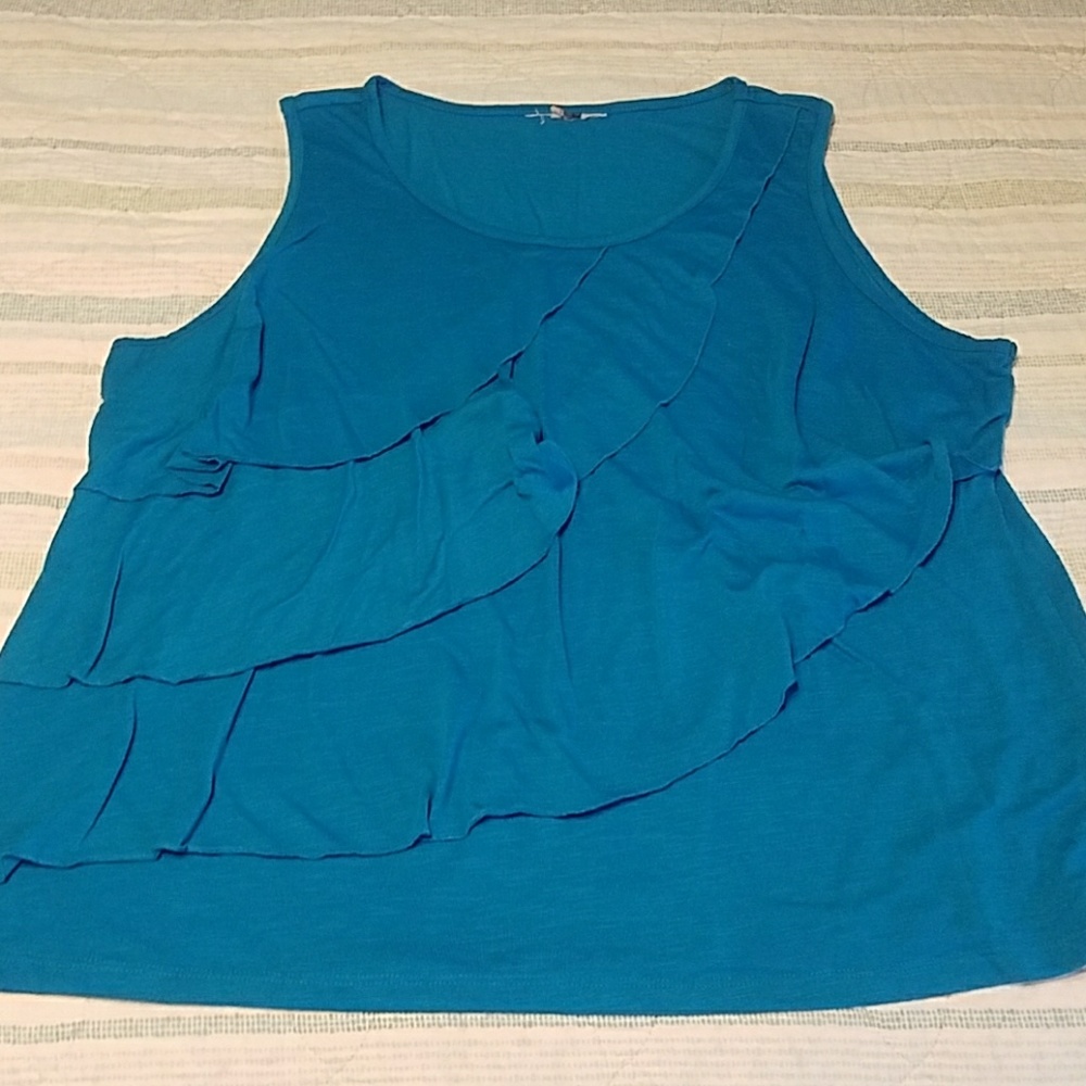 Ruffled front top